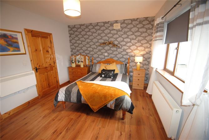 Rathbeg Lane, Sharavogue, Birr, Co. Offaly