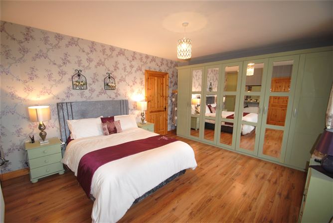 Rathbeg Lane, Sharavogue, Birr, Co. Offaly