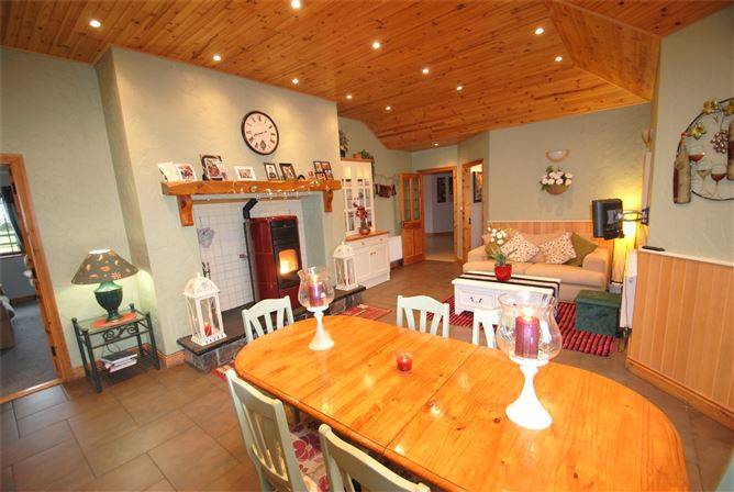 Rathbeg Lane, Sharavogue, Birr, Co. Offaly