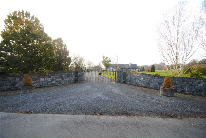 Rathbeg Lane, Sharavogue, Birr, Co. Offaly