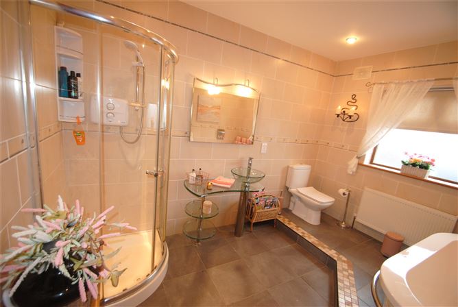 Rathbeg Lane, Sharavogue, Birr, Co. Offaly