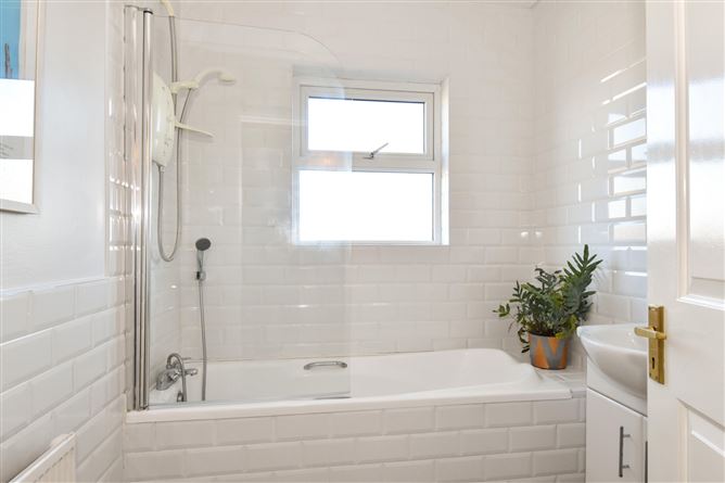 22 The Orchard, Dangan Court, Newcastle, Galway