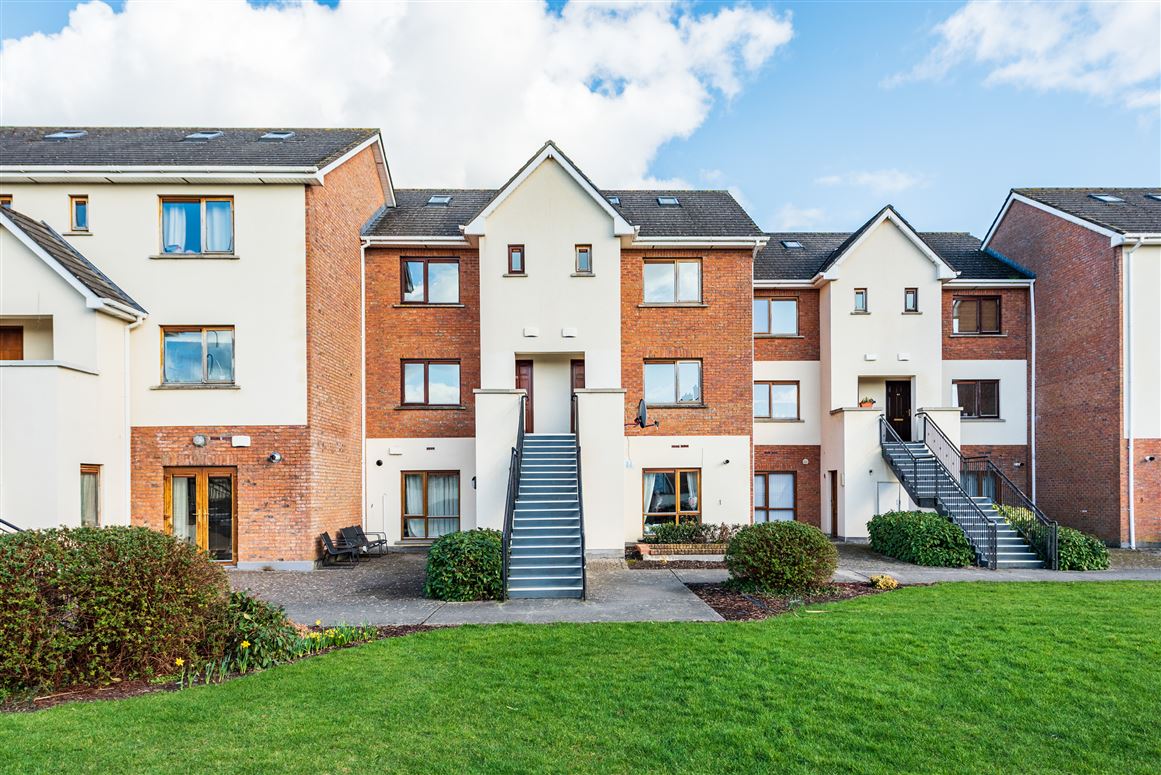 Apartment 68, Hunterswood, Osberstown, Naas, Kildare