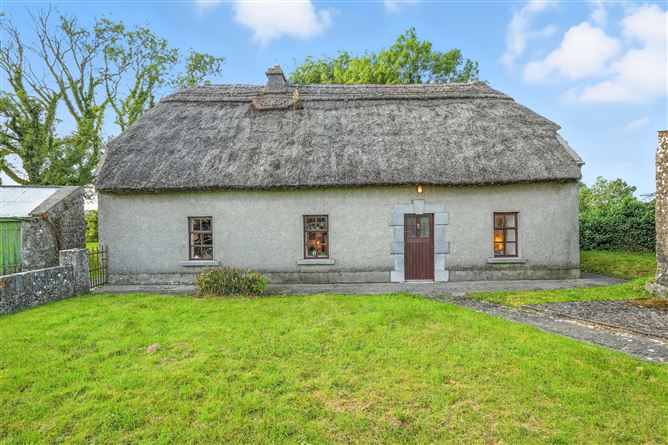 Carrownamorrissy House, Oldcastle, Kiltullagh, Athenry, Galway