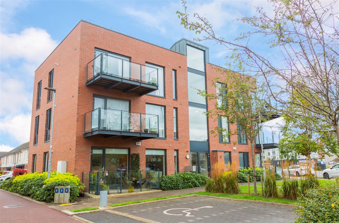 210 Adamstown Avenue, Adamstown Castle, Lucan, Co. Dublin