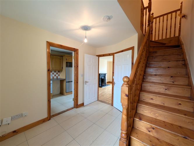 33 Hazel Lawns, Ballyhaunis, Co. Mayo