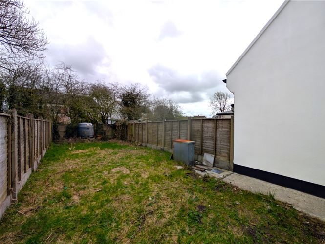 33 Hazel Lawns, Ballyhaunis, Co. Mayo