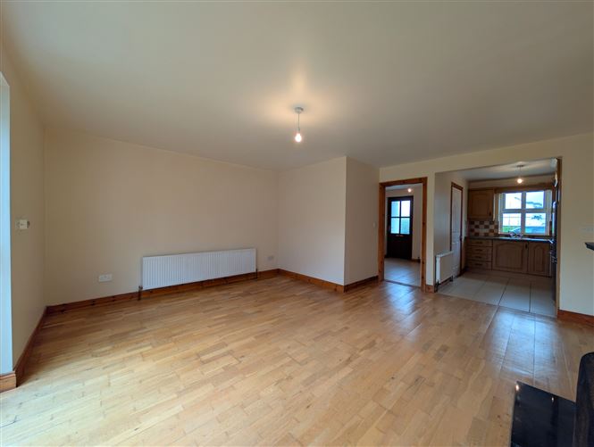 33 Hazel Lawns, Ballyhaunis, Co. Mayo