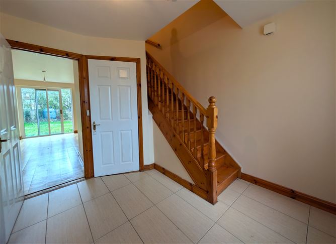 33 Hazel Lawns, Ballyhaunis, Co. Mayo