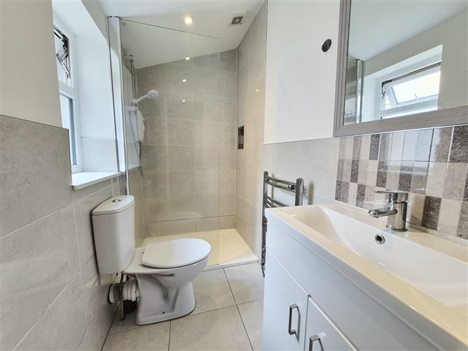 Photo 9 of 22 — 5 Cahergal Terrace, Old Youghal Road, Cork