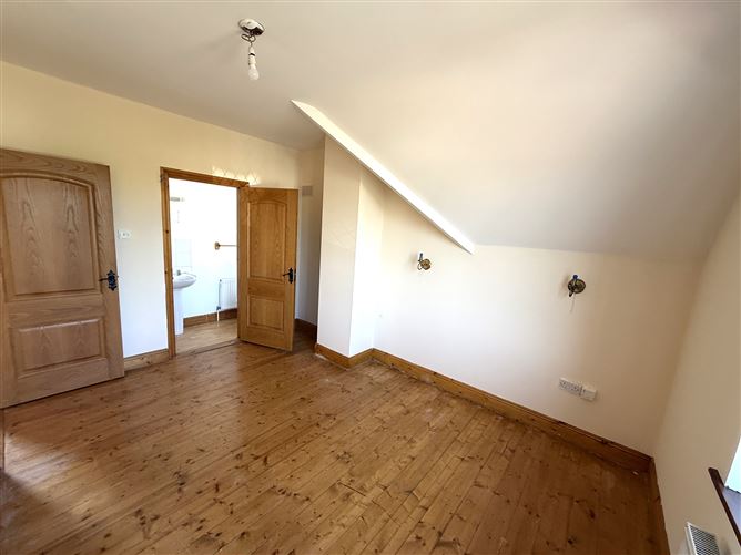 Photo 20 of 29 — 37 Castle Manor, Ferns, Wexford