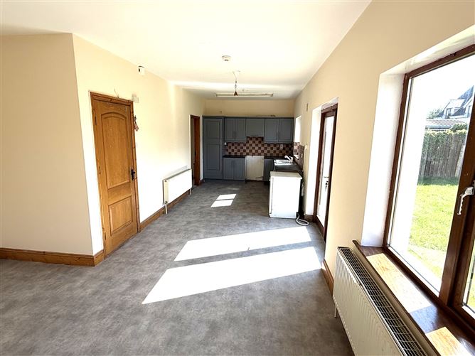 Photo 8 of 29 — 37 Castle Manor, Ferns, Wexford