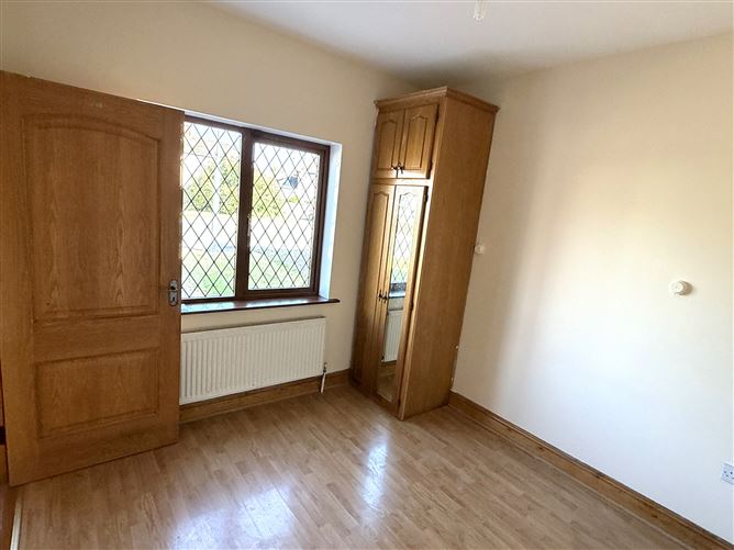 37 Castle Manor, Ferns, Wexford