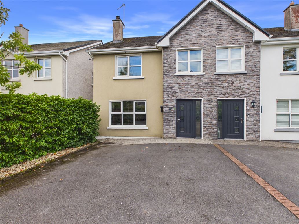28 Danesfort Court, Loughrea, Co. Galway