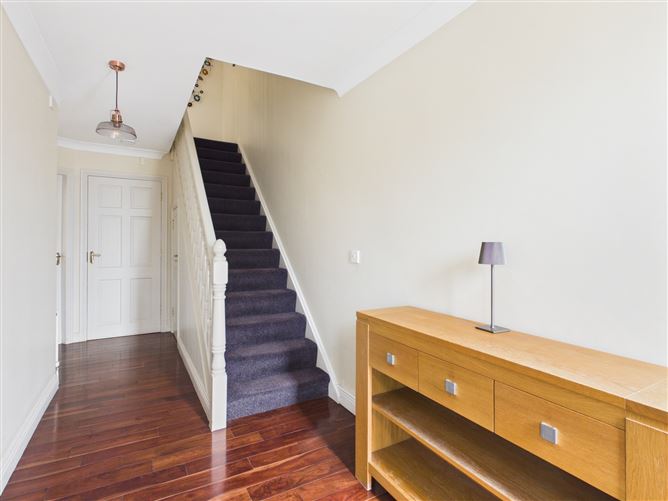 28 Danesfort Court, Loughrea, Co. Galway