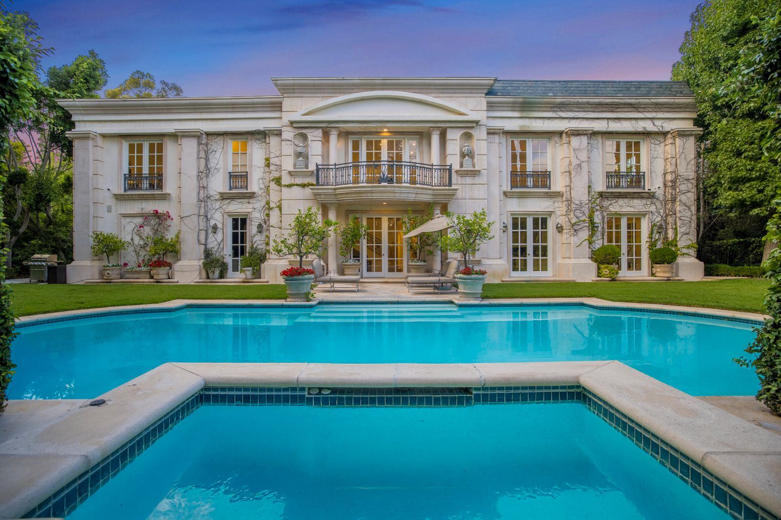 Photo 1 of 10 — The Leading Lady,Beverly Hills,California,USA