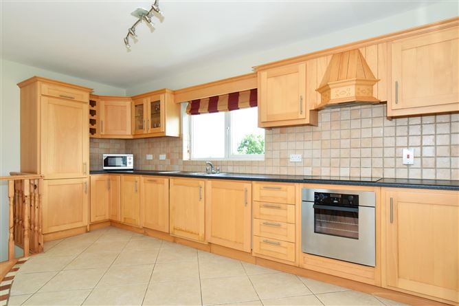 55 Costa na Mara, Coast Road, Oranmore, Co. Galway
