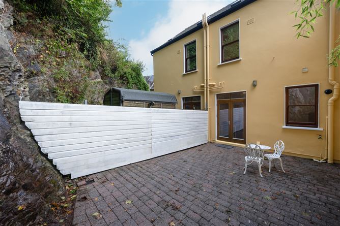 2 The Villas, Glenbrook, Passage West, Cork