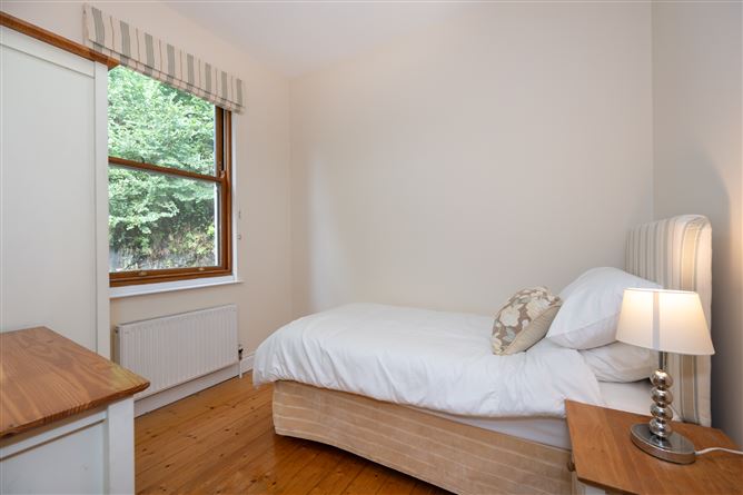 2 The Villas, Glenbrook, Passage West, Cork