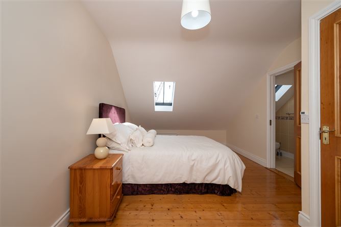 2 The Villas, Glenbrook, Passage West, Cork