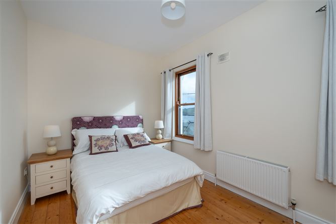 2 The Villas, Glenbrook, Passage West, Cork