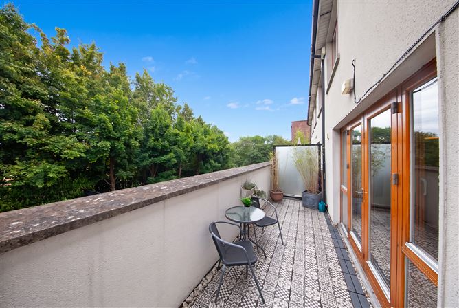 Photo 4 of 27 — 70 Addison Drive, Addison Park, Glasnevin, Dublin 11