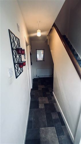 16 Crowe Street, Gort, County Galway