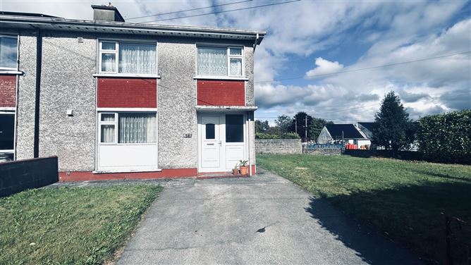 16 Crowe Street, Gort, County Galway