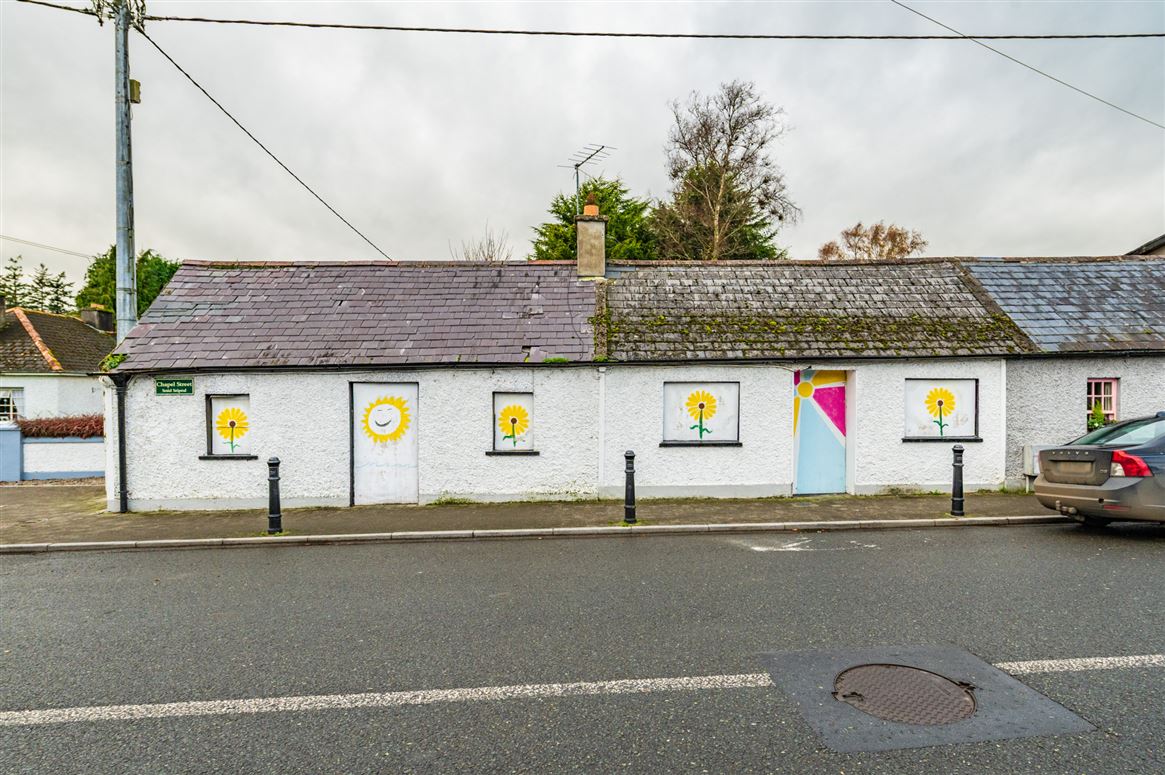 2 Chapel Street, Ballymore Eustace, Co. Kildare
