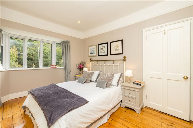 8 Castleview Park, Dublin Road, Malahide, Dublin