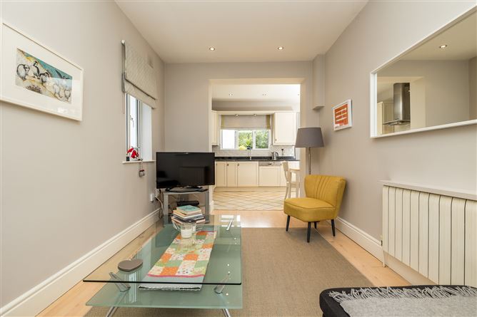 8 Castleview Park, Dublin Road, Malahide, Dublin