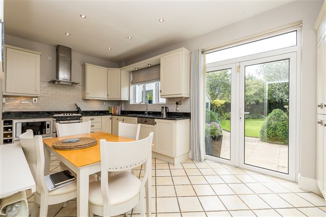 8 Castleview Park, Dublin Road, Malahide, Dublin