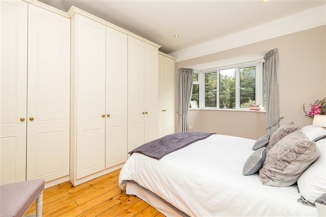 8 Castleview Park, Dublin Road, Malahide, Dublin