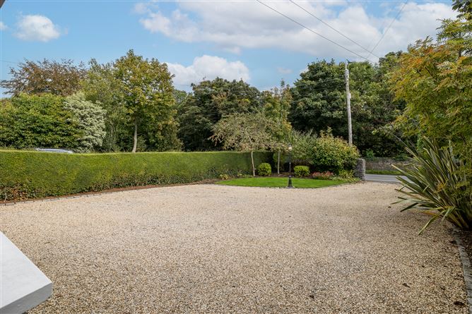 8 Castleview Park, Dublin Road, Malahide, Dublin