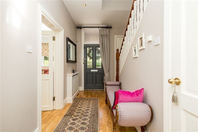 8 Castleview Park, Dublin Road, Malahide, Dublin