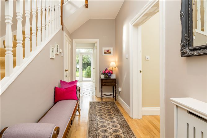 8 Castleview Park, Dublin Road, Malahide, Dublin