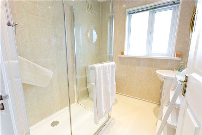 12 Ashley Crescent, Cherrymount, Waterford
