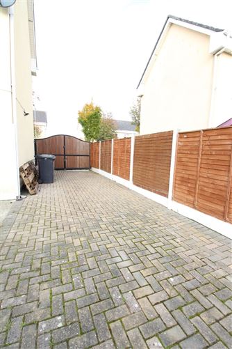 6 Chapel Farm Wood, Lusk, Co. Dublin