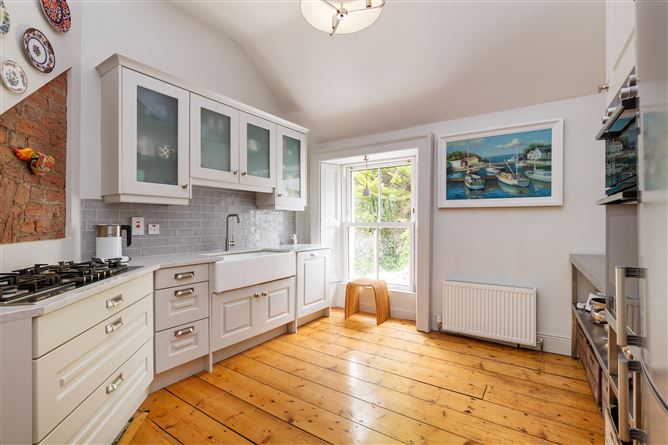 20 Abbey Street , Howth, Dublin