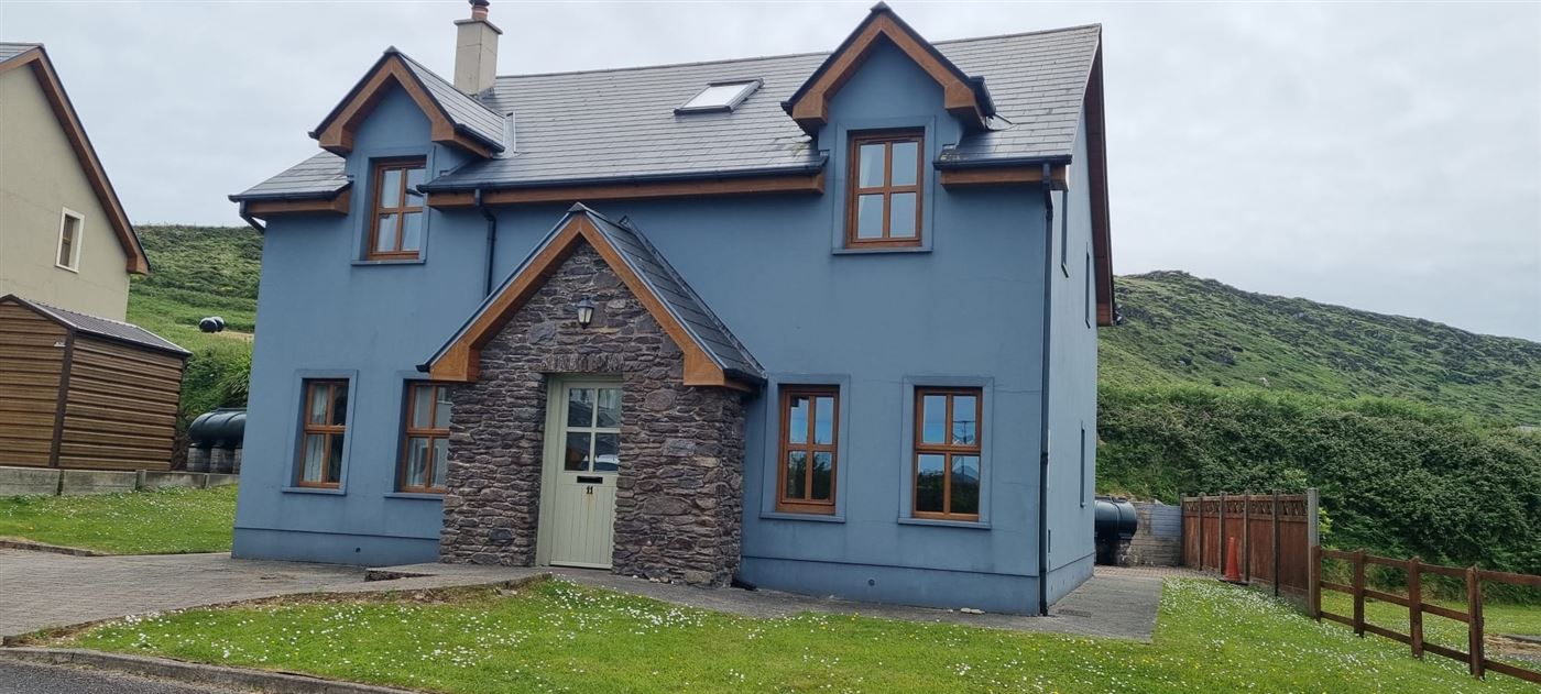 No. 11 Na Cluainte, Ballyferriter, Kerry
