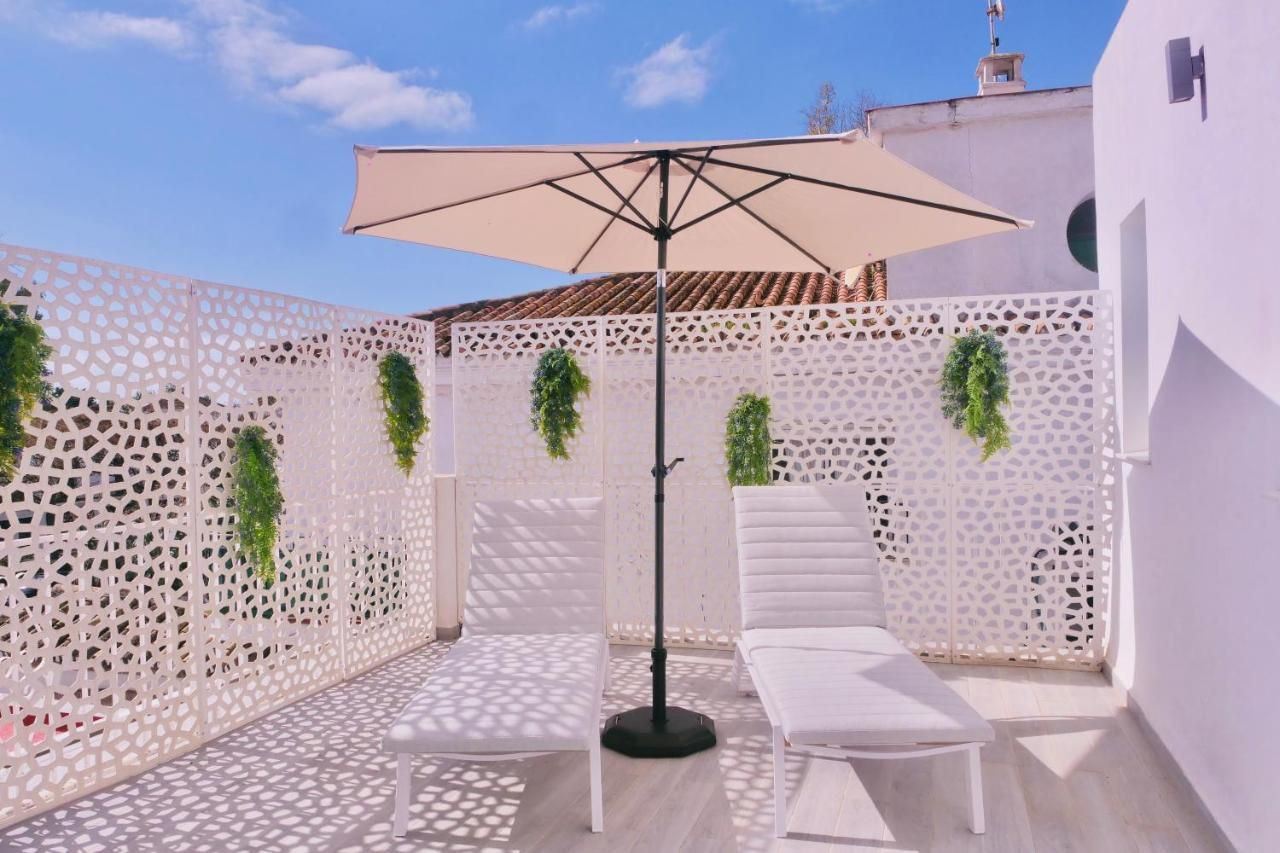 Spain, Marbella, Marbella Golden Mile - COSTA-01032P