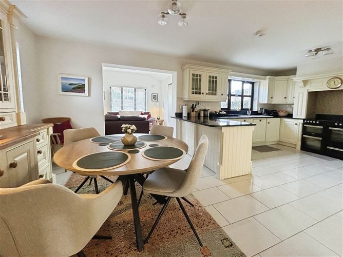 6 Cluain Gearrain, Quin, Ennis, County Clare