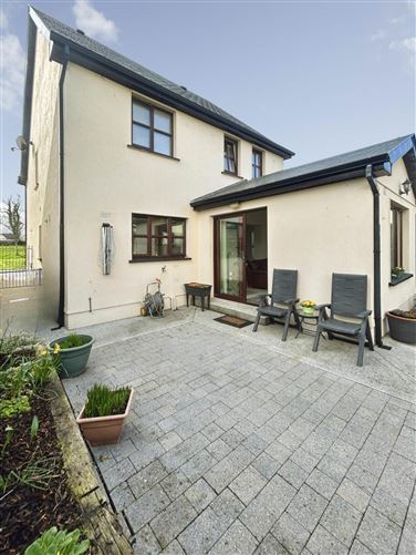 6 Cluain Gearrain, Quin, Ennis, County Clare