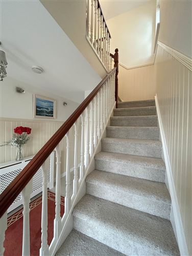 6 Cluain Gearrain, Quin, Ennis, County Clare