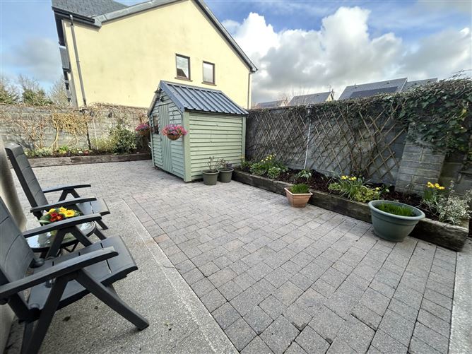 6 Cluain Gearrain, Quin, Ennis, County Clare