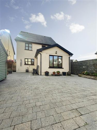 6 Cluain Gearrain, Quin, Ennis, County Clare