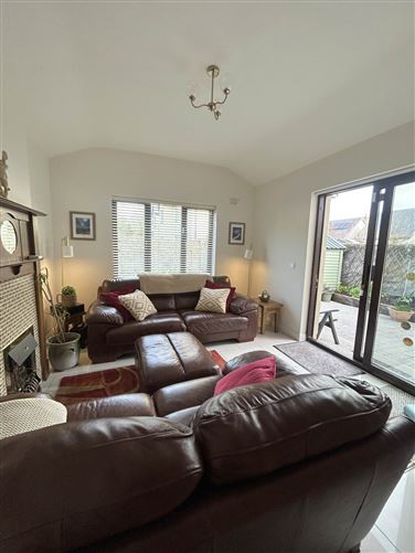 6 Cluain Gearrain, Quin, Ennis, County Clare