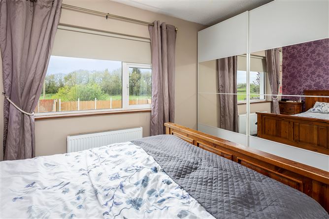 Photo 17 of 27 — 52 Willowbank, Mill Road, Midleton, Cork