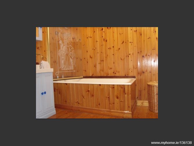 Photo 10 of 12 — 93 NORTH ROAD, Finglas, Dublin 11
