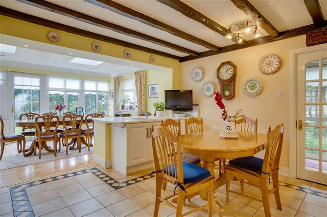 81 Rossmore Lawns, Templeogue, Dublin 6W